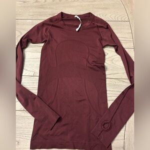 Swiftly tech maroon size 2